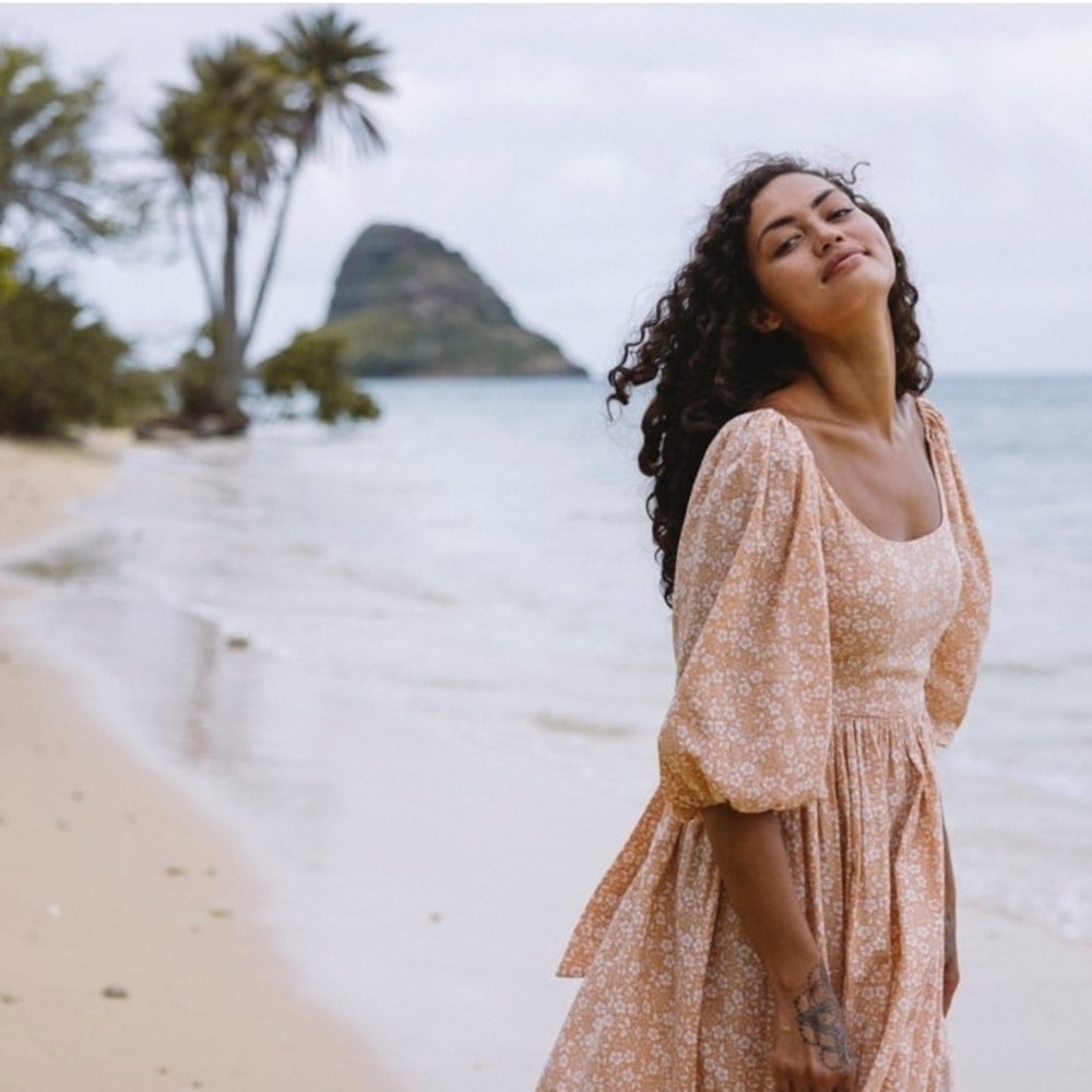 Kara Thoms Bellflower Dress in Floral Clay